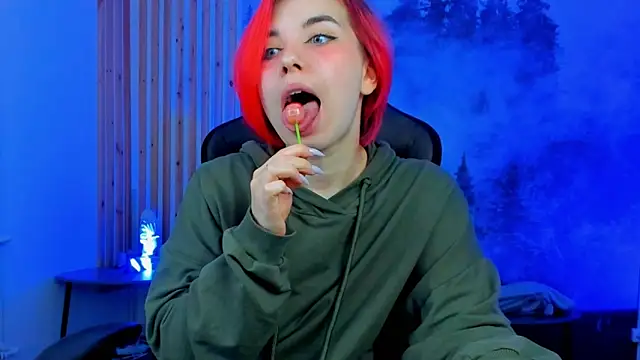 Snapshot of MarcelineChi chatting on 11/13/25, 05:11 MarcelineChi online show from 11/13/25, 05:11