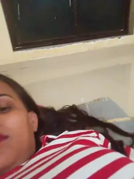 Snapshot of Naughtysilk chatting on 10/24/25, 10:20 Naughtysilk online show from 10/24/25, 10:20