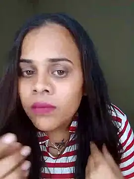 Snapshot of Naughtysilk chatting on 10/25/25, 01:45 Naughtysilk online show from 10/25/25, 01:45