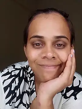 Snapshot of Naughtysilk chatting on 10/28/25, 08:30 Naughtysilk online show from 10/28/25, 08:30