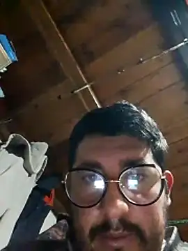 Snapshot of RAJV_ chatting on 10/27/25, 12:39 RAJV online show from 10/27/25, 12:39