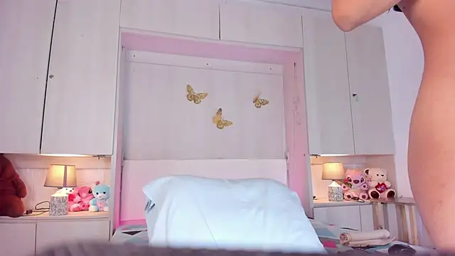 ChloeWiillow online show from 04/21/26, 11:28
