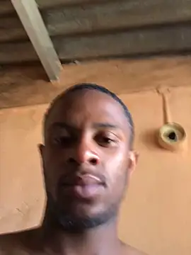 Snapshot of Awelarn chatting on 10/16/25, 07:05 Awelarn online show from 10/16/25, 07:05