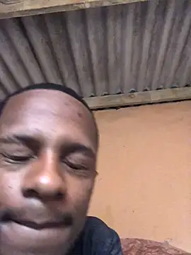 Snapshot of Awelarn chatting on 11/01/25, 12:10 Awelarn online show from 11/01/25, 12:10