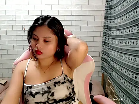 pinay old lover online show from 10/18/25, 03:14