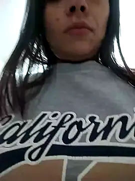 Snapshot of Valentina_Squirt- chatting on 12/01/25, 09:32 Valentina Squirt- online show from 12/01/25, 09:32