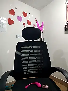 Snapshot of Valentina_Squirt- chatting on 10/08/25, 09:33 Valentina Squirt- online show from 10/08/25, 09:33