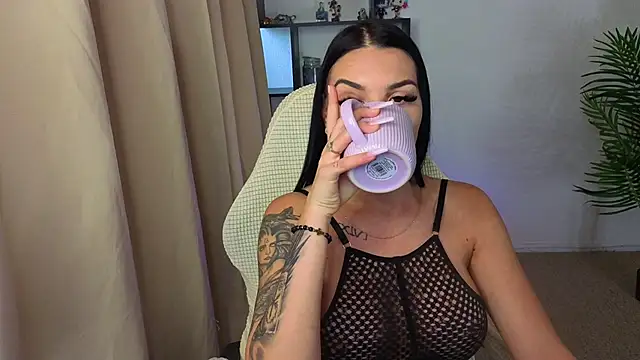 Raven Ink online show from 11/10/25, 11:04