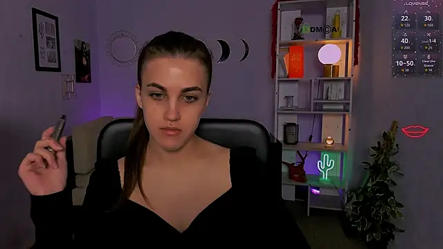 lina fox12 online show from 05/11/26, 12:28