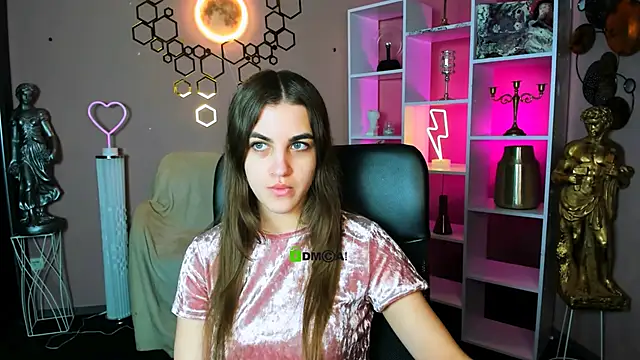 lina fox12 online show from 11/23/25, 10:25