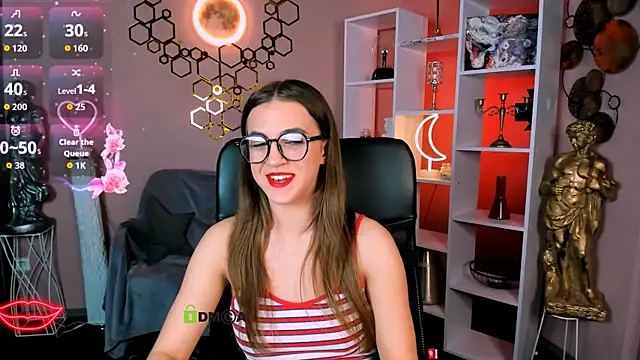 lina fox12 online show from 10/18/25, 12:40