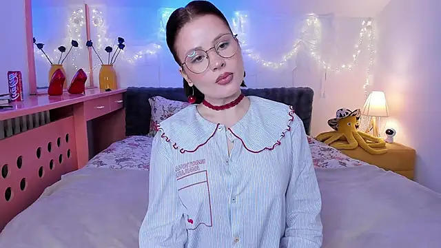 Me-Dea online show from 03/06/26, 07:25