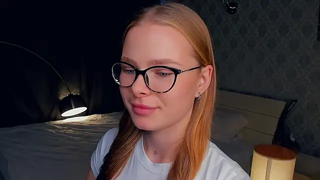 LibbyVenzeio online show from 10/18/25, 07:21