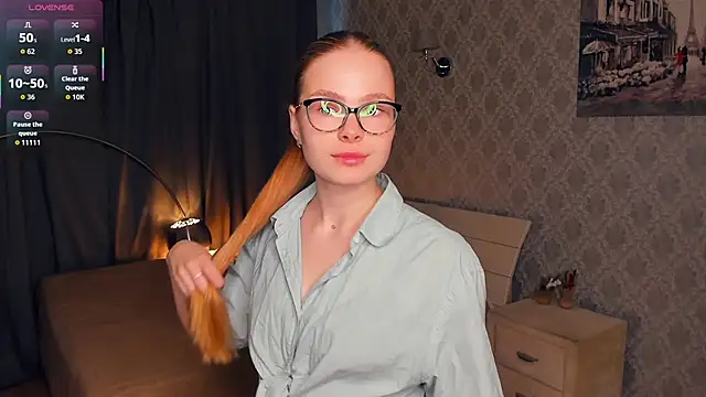 LibbyVenzeio online show from 11/19/25, 07:08