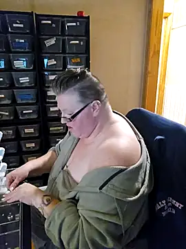 Budd Bunney online show from 10/17/25, 03:32