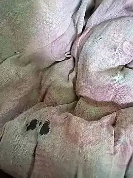 PEEHU-50 online show from 04/15/26, 01:44