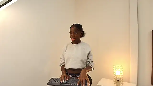 NatashaTaylor online show from 11/25/25, 10:15