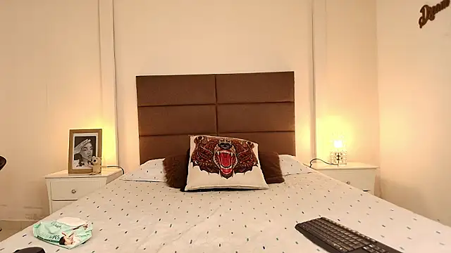 NatashaTaylor online show from 02/11/26, 02:50