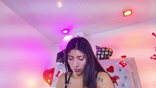 Gabriela milani online show from 02/19/26, 11:51