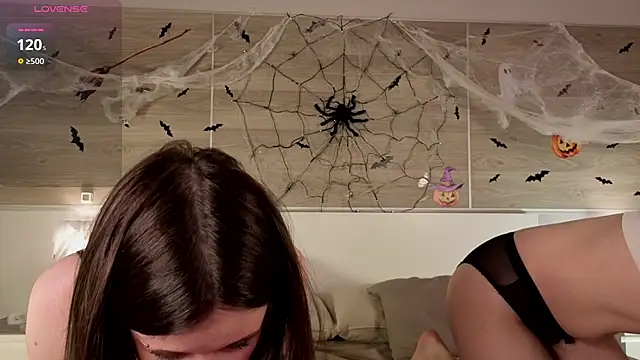 JoyeGracey online show from 11/01/25, 02:33