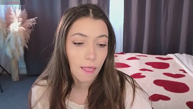 Snapshot of slow_flower chatting on 02/18/26, 12:23 slow flower online show from 02/18/26, 12:23