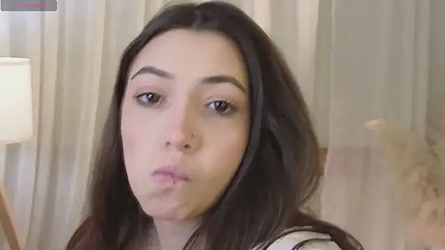 Snapshot of slow_flower chatting on 02/04/26, 12:22 slow flower online show from 02/04/26, 12:22