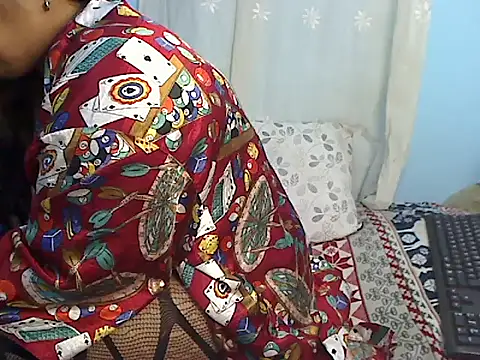 Snapshot of RoseNaya chatting on 05/10/26, 04:05 RoseNaya online show from 05/10/26, 04:05