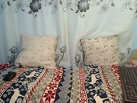 Snapshot of RoseNaya chatting on 06/07/26, 03:45 RoseNaya online show from 06/07/26, 03:45