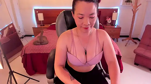 Mafe Kailina online show from 05/01/26, 07:41
