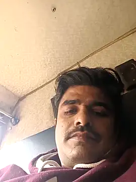 Snapshot of puneriboy32 chatting on 11/10/25, 08:52 puneriboy32 online show from 11/10/25, 08:52