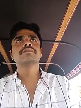 Snapshot of puneriboy32 chatting on 11/12/25, 07:56 puneriboy32 online show from 11/12/25, 07:56