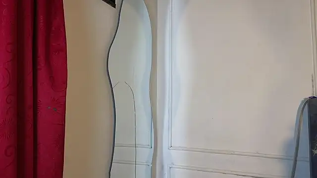 luxuryheaven 8 online show from 10/31/25, 05:15