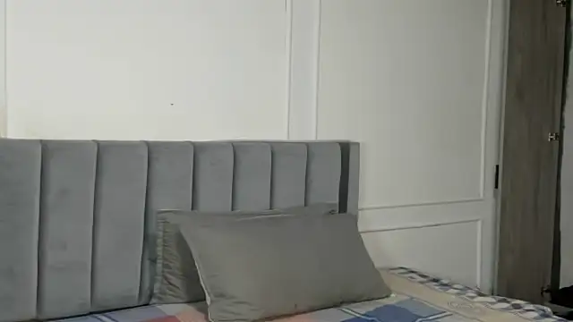 luxuryheaven 8 online show from 10/24/25, 08:52