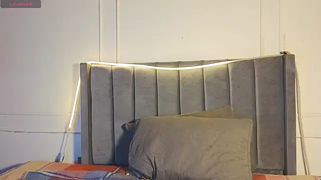 luxuryheaven 8 online show from 11/26/25, 08:42