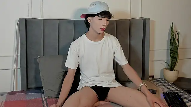 luxuryheaven 8 online show from 10/15/25, 07:00