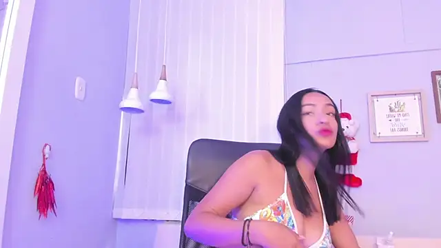 Lilo Rose online show from 11/14/25, 01:15