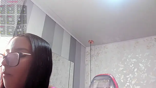 Luciaoregon online show from 12/04/25, 12:48