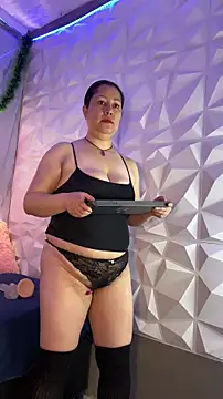 Marianasmitt online show from 12/17/25, 11:48