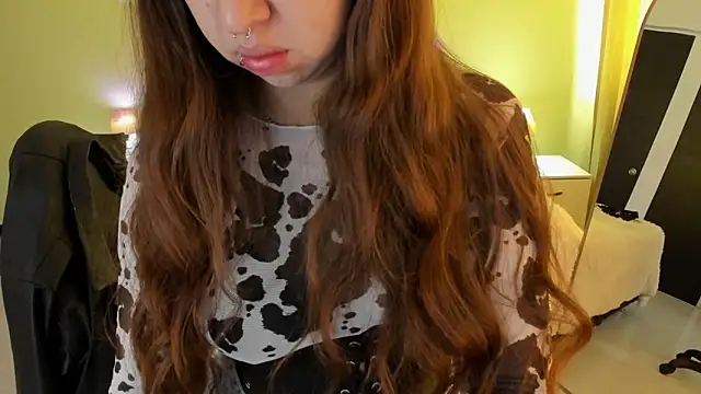 Scarlett  Cooper   online show from 02/25/26, 12:49