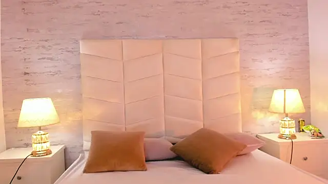 jax black online show from 11/06/25, 07:40