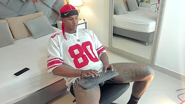 jax black online show from 10/23/25, 07:23