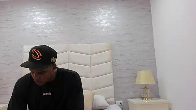 jax black online show from 12/03/25, 07:24