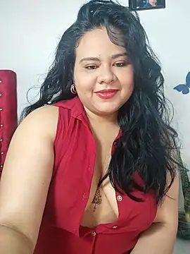 Snapshot of Tania_cruz_ chatting on 12/05/25, 08:06 Tania cruz online show from 12/05/25, 08:06