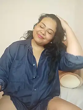 Tania cruz  online show from 10/24/25, 04:00