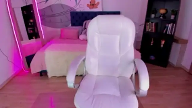 Goth Alice online show from 11/03/25, 07:28