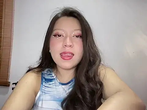 Rachel James   online show from 11/09/25, 02:15