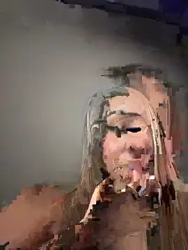 Snapshot of Aura_Kaiser chatting on 10/03/25, 11:17 Aura Kaiser online show from 10/03/25, 11:17