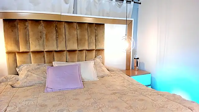 Snapshot of SamyShark chatting on 02/14/26, 05:29 SamyShark online show from 02/14/26, 05:29