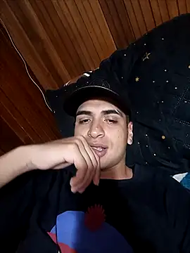 daniandr119 online show from 11/02/25, 03:22