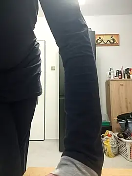 honzinka83 online show from 12/20/25, 05:16